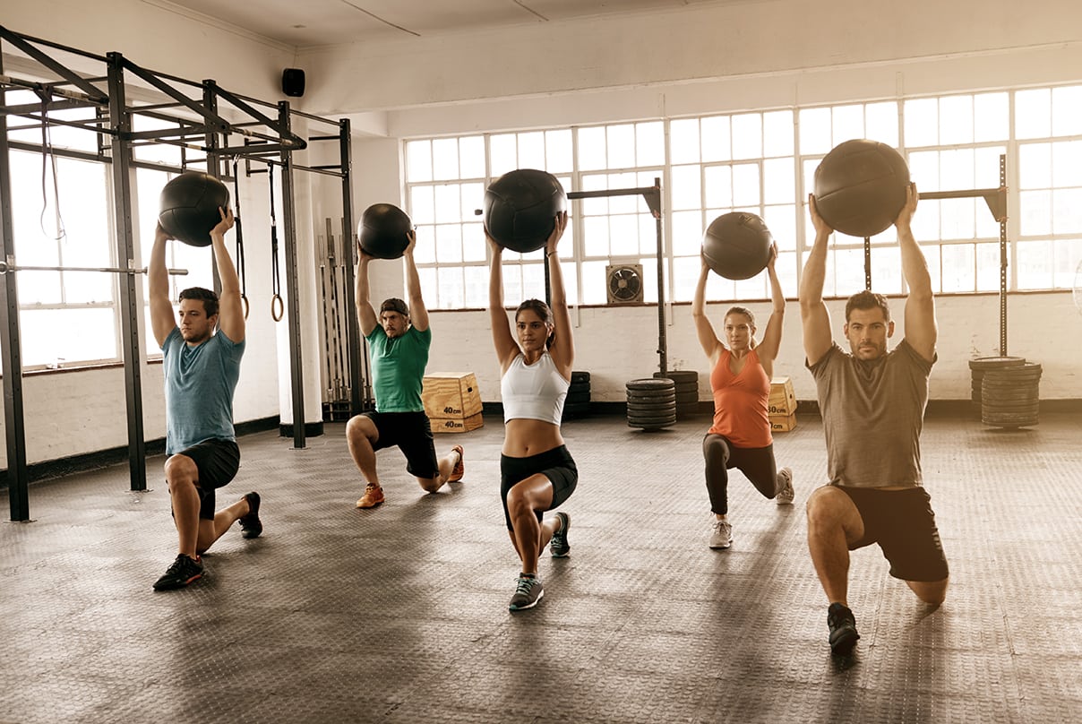 group fitness classes vs personal training